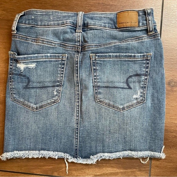 American Eagle denim mini skirt, size 2 - Picture 6 of 9